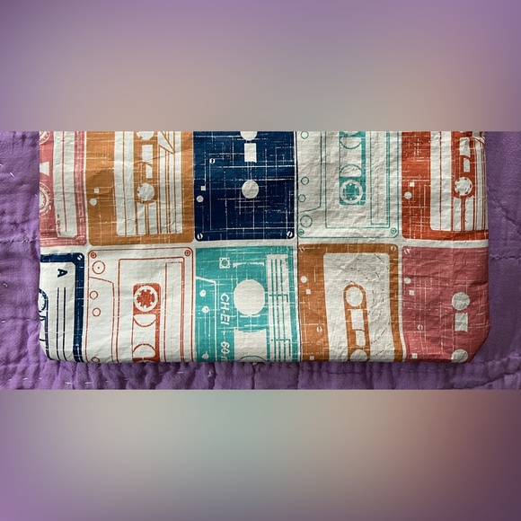 Zipper Pouch - Reusable Shopping Bag Upcycled! - Picture 8 of 13